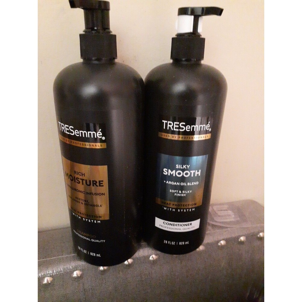 Tresemme moisture rich shampoo And Silky Smooth Argon Oil Blend conditioner New